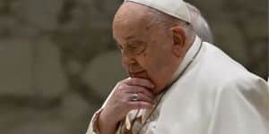 Pape François: «Il n'y a pas de mot pour un parent qui perd un enfant»